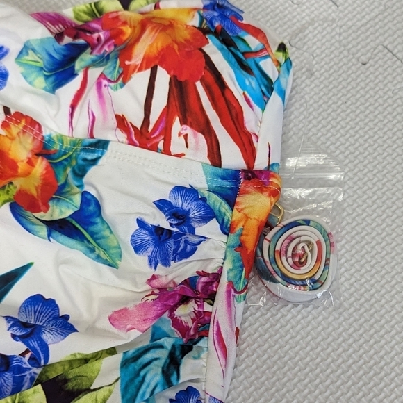Athena NWT One Piece White Floral Print Swimsuit Removable Straps Size 6 - Picture 4 of 7